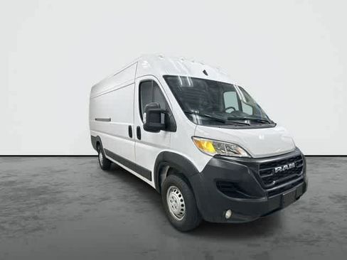 Used 2025 RAM ProMaster 3500 w/ Convenience Group FWD image 4