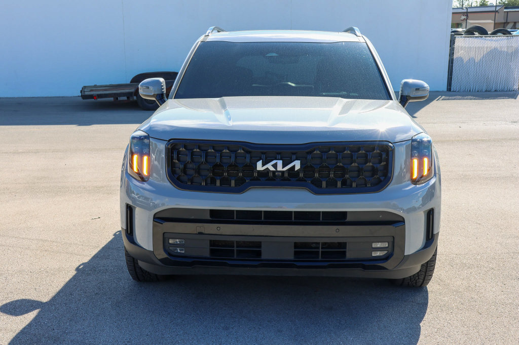 Used 2024 Kia Telluride SX Prestige X-Pro AWD/4WD image 2