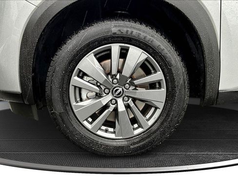 Used 2024 Nissan Pathfinder SV AWD/4WD image 33