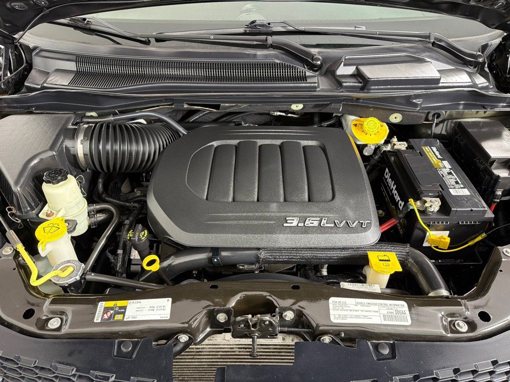 Used 2017 Dodge Grand Caravan SE FWD image 25