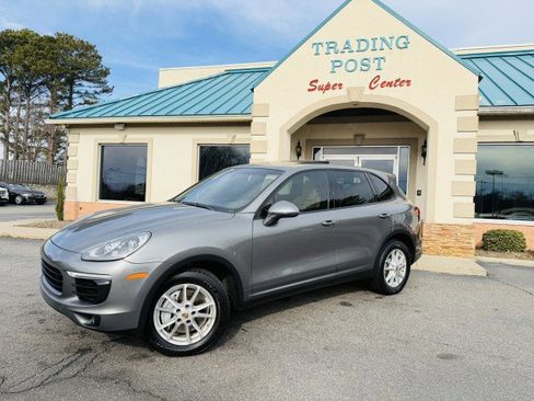 Used 2017 Porsche Cayenne image 29