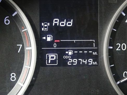 Used 2021 Nissan Versa S image 33