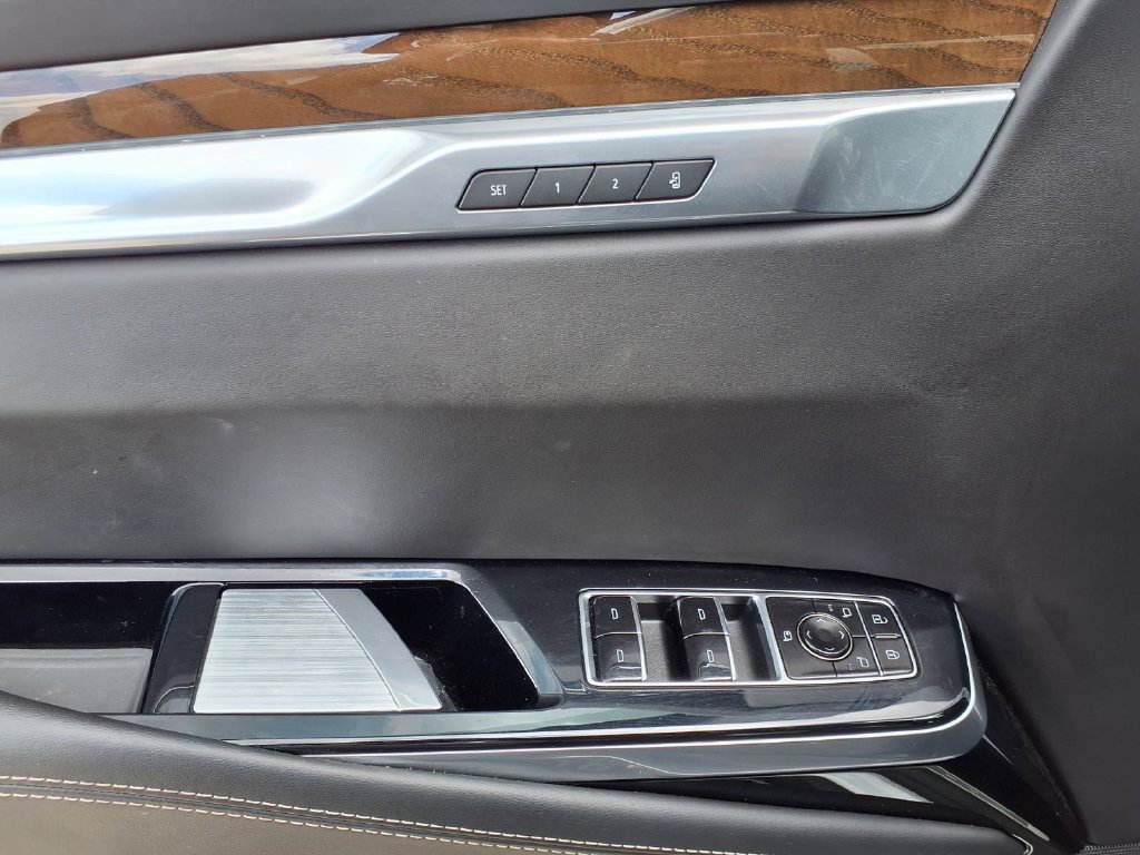 Used 2025 Cadillac Escalade Sport Platinum AWD/4WD image 25