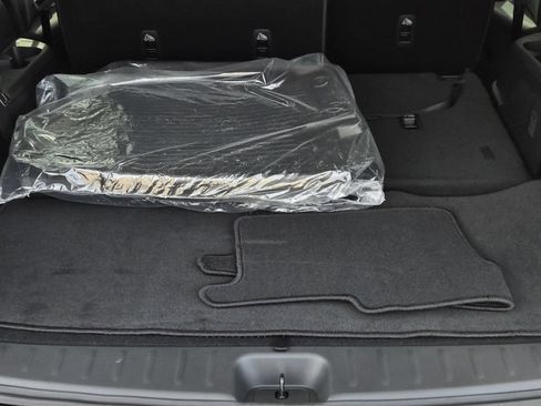 New 2026 Nissan Pathfinder SV FWD image 9