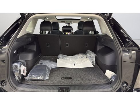 New 2026 Volkswagen Tiguan SE AWD/4WD image 37