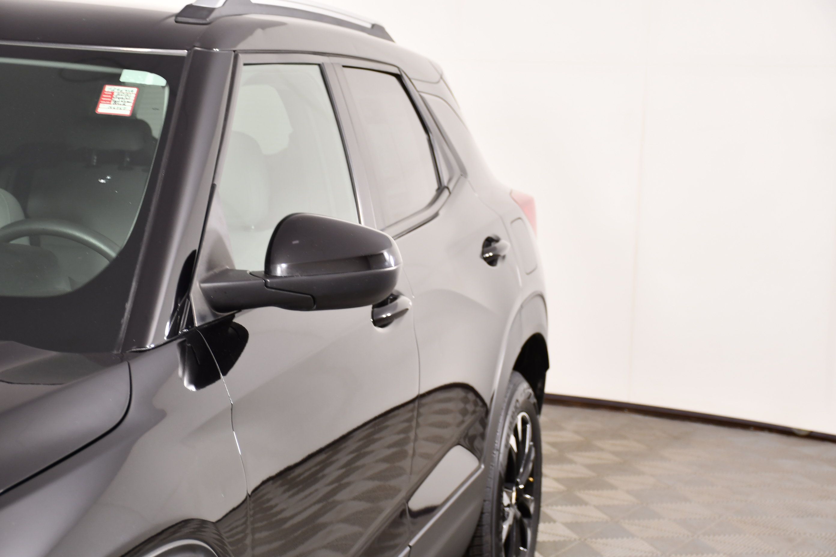 Used 2021 Chevrolet TrailBlazer LT AWD/4WD image 13