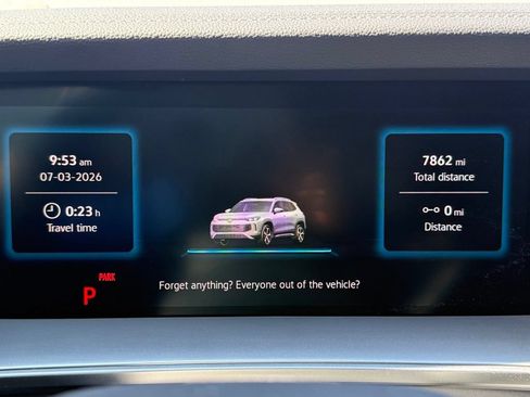 Certified 2025 Volkswagen Tiguan SE R-Line AWD/4WD image 25