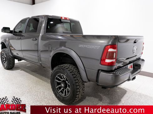 Used 2022 RAM 2500 Big Horn w/ Level C Equiment Group AWD/4WD image 3