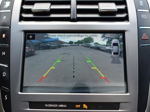 Used 2017 Lincoln MKZ Reserve w/ Climate Package FWD image 28