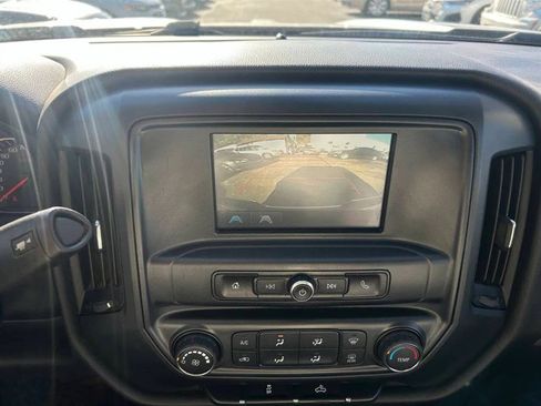 Used 2017 Chevrolet Silverado 1500 Custom w/ Custom Convenience Package image 10