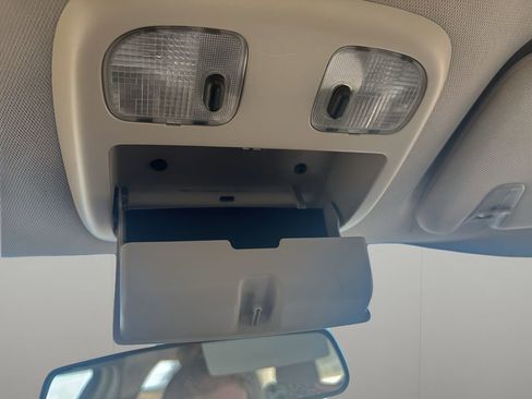 Used 2011 Ford Fusion SE FWD image 28