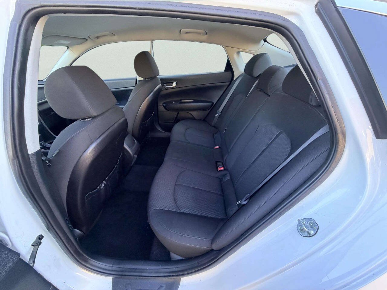 Used 2016 Kia Optima LX FWD image 21