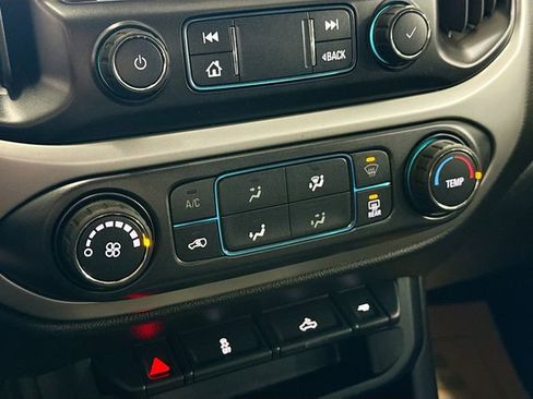 Used 2019 Chevrolet Colorado LT w/ LT Convenience Package image 16