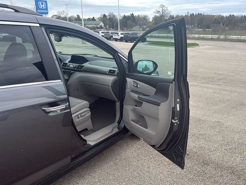Used 2016 Honda Odyssey EX-L image 2