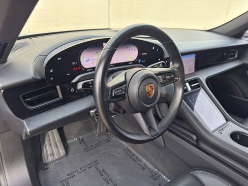 Used 2021 Porsche Taycan RWD image 14