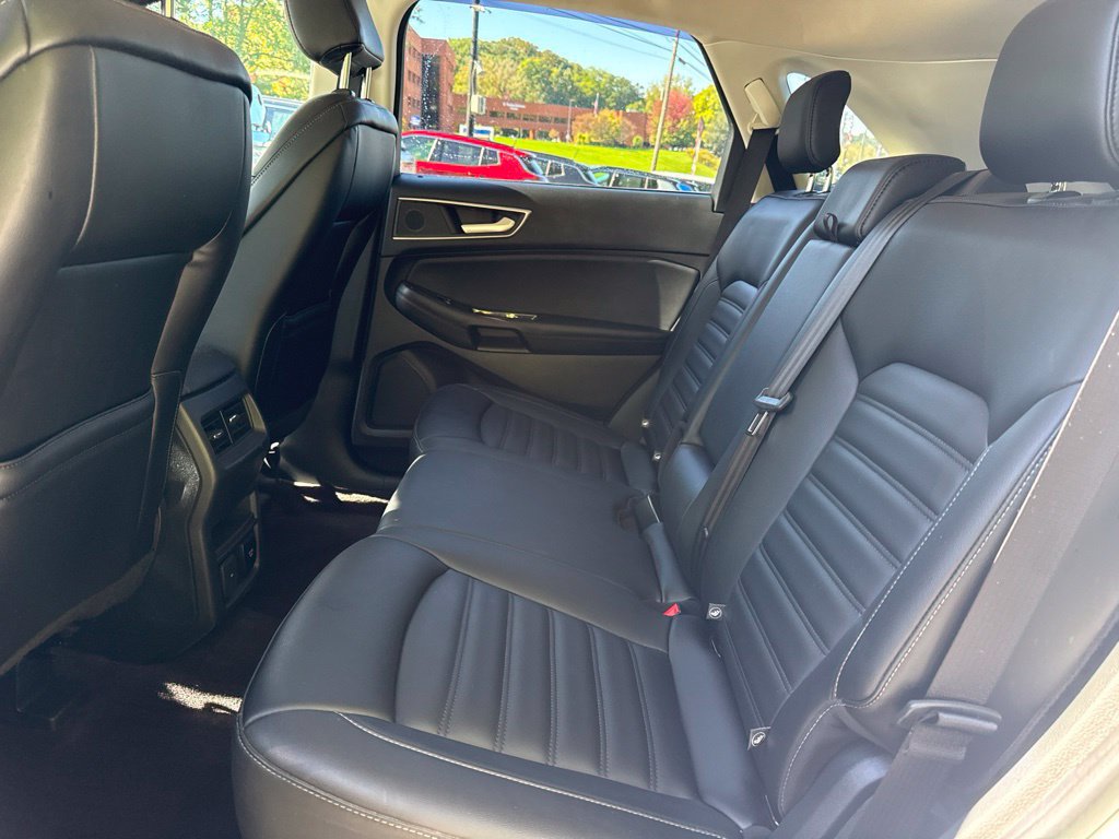 Used 2020 Ford Edge SEL w/ Convenience Package AWD/4WD image 12