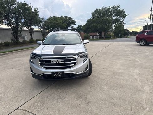 Used 2021 GMC Terrain SLT AWD/4WD image 2