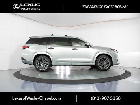 New 2026 Lexus TX 350 AWD image 2