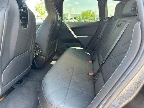 Used 2023 BMW iX xDrive50 w/ Sport Package AWD/4WD image 13