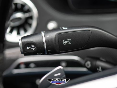 Used 2018 Mercedes-Benz S 560 4MATIC Sedan w/ Premium Package image 32