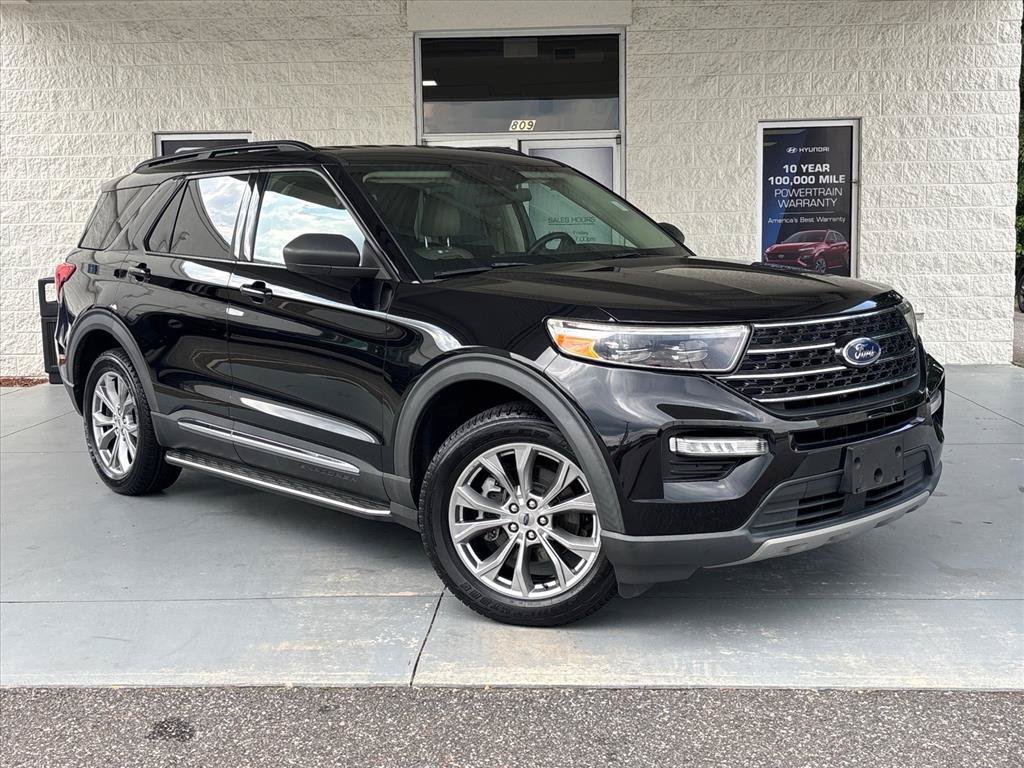 Used 2021 Ford Explorer XLT w/ Equipment Group 202A AWD/4WD image 1