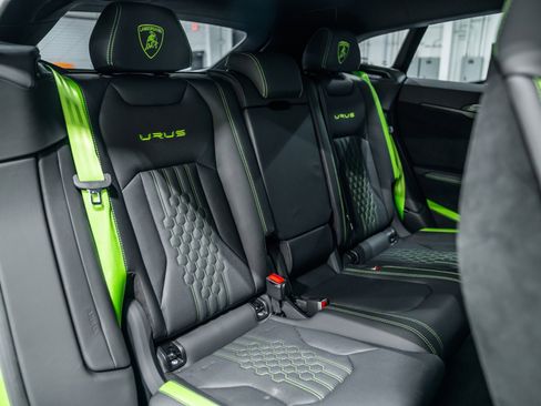 Used 2023 Lamborghini Urus Performante image 13