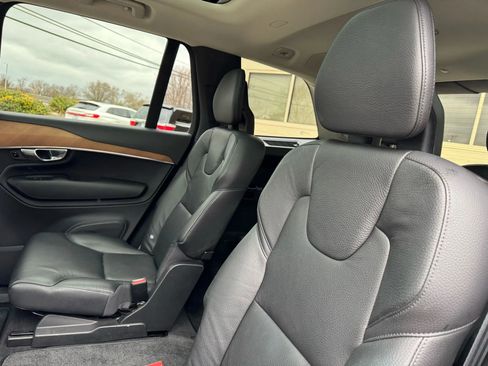 Used 2021 Volvo XC90 T6 Momentum w/ Protection Package Premier image 36