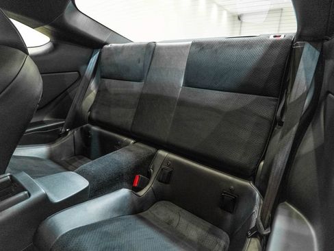 Certified 2025 Toyota GR86 Premium w/ ALL Weather Mat Package (TMS) RWD image 31