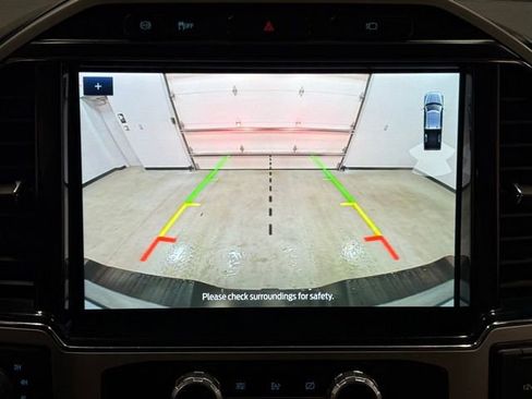 Certified 2022 Ford F450 Lariat w/ Lariat Value Package image 29