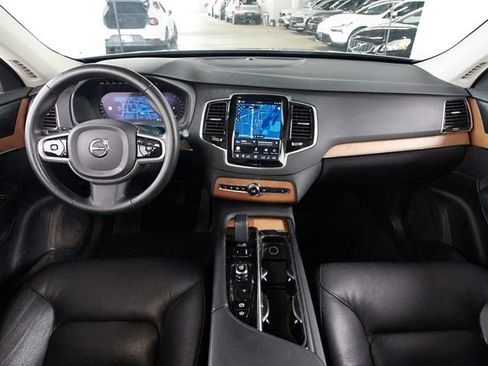 Certified 2023 Volvo XC90 B5 Plus w/ Protection Package Premier AWD/4WD image 7