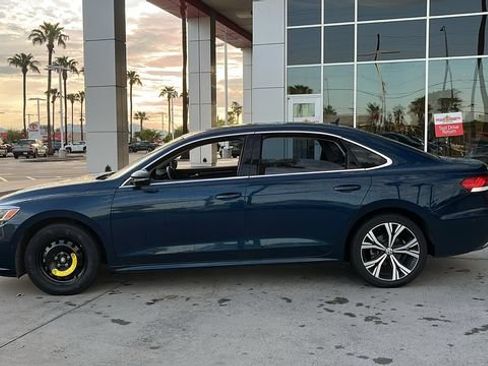 Used 2020 Volkswagen Passat 2.0T SEL FWD image 3