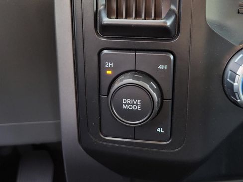 Used 2024 Ford F150 XLT AWD/4WD image 24