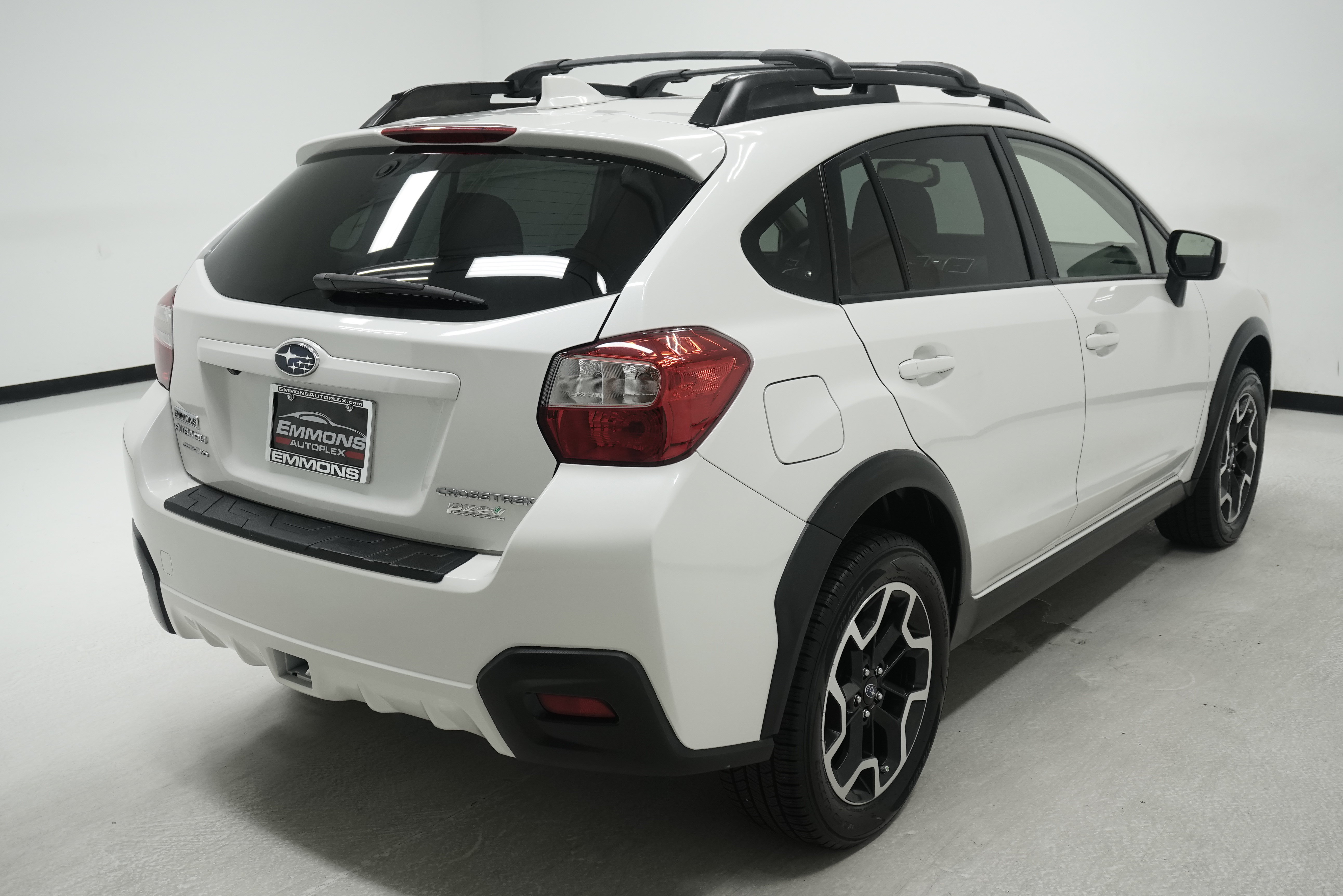Used 2016 Subaru Crosstrek 2.0i Premium AWD/4WD image 4