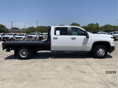Used 2025 Chevrolet Silverado 3500 W/T w/ WT Convenience Package AWD/4WD image 5