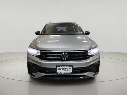 Used 2024 Volkswagen Tiguan SE R-Line AWD/4WD image 2