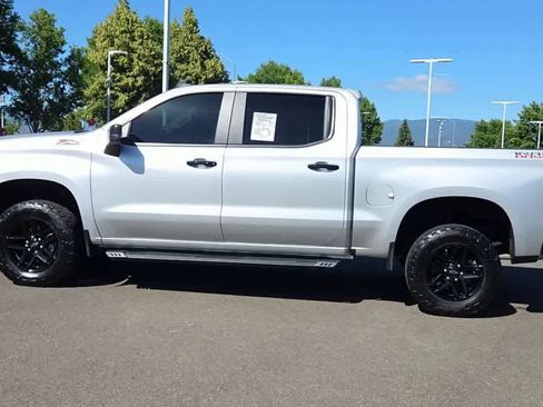 Used 2020 Chevrolet Silverado 1500 LT Trail Boss AWD/4WD image 5