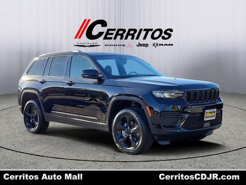 New 2025 Jeep Grand Cherokee Altitude AWD/4WD image 1