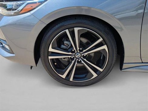 Used 2023 Nissan Sentra SR w/ SR Premium Package FWD image 23