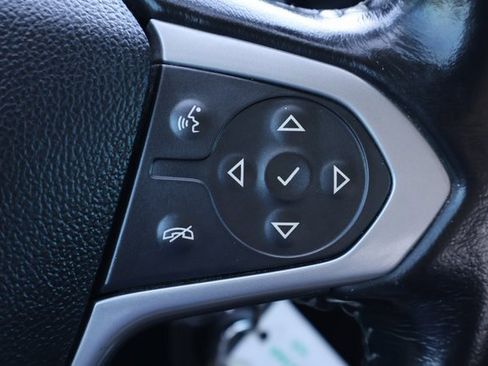 Used 2021 Chevrolet Colorado LT image 22