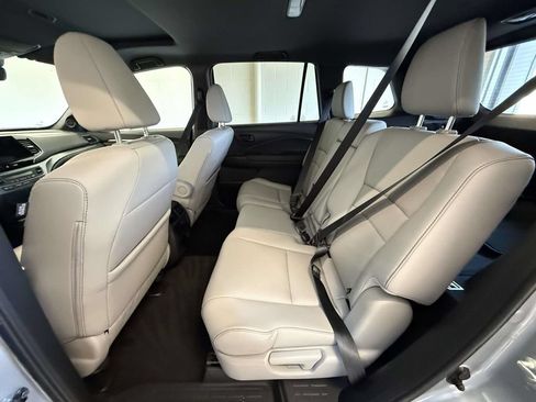 Used 2023 Honda Passport EX-L image 19