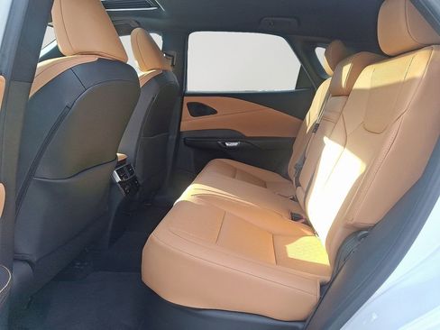 Used 2024 Lexus RX 350 Premium image 8