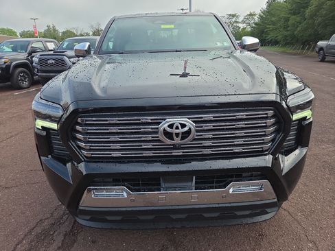 Certified 2025 Toyota Tacoma Limited AWD/4WD image 8