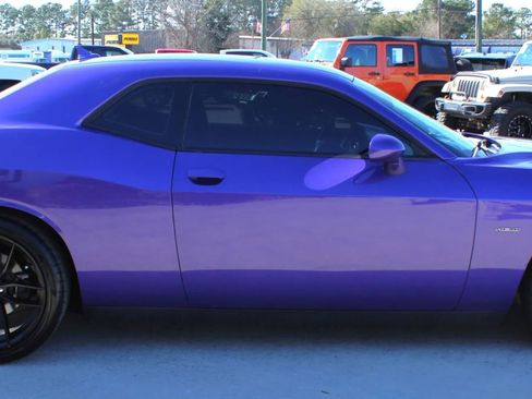 Used 2016 Dodge Challenger R/T w/ Sound Group image 6