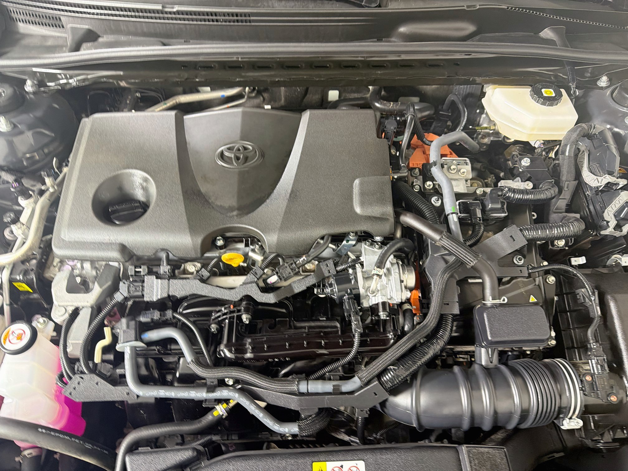 Used 2025 Toyota Camry SE FWD image 30