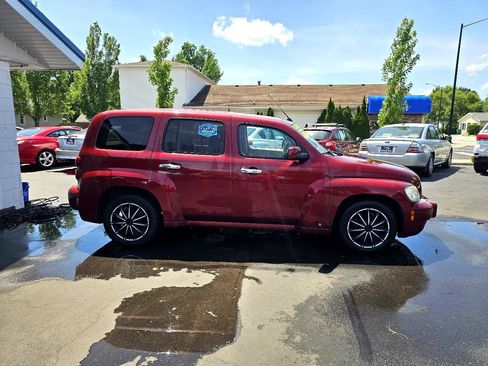 Used 2009 Chevrolet HHR LT image 13