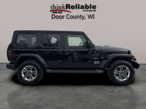 Used 2023 Jeep Wrangler Unlimited Sahara w/ Cold Weather Group AWD/4WD image 7