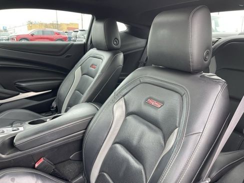 Used 2016 Chevrolet Camaro SS image 19