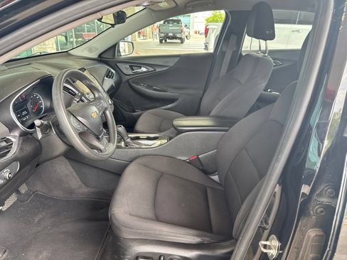 Used 2020 Chevrolet Malibu LT FWD image 13