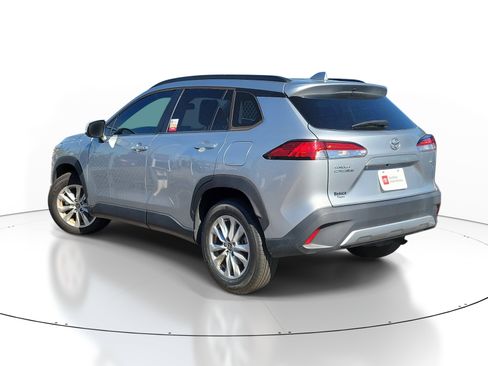 Certified 2023 Toyota Corolla Cross LE image 7