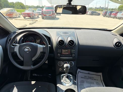 Used 2015 Nissan Rogue S FWD image 22
